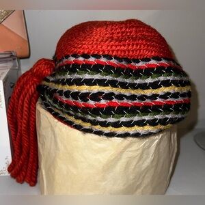 EUC Rare Vintage Everitt Needlepoint Hat